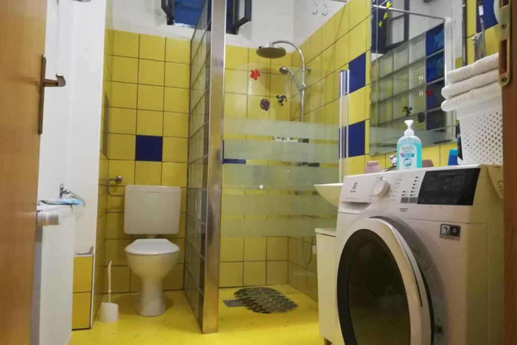 Karlovacka Zvijezda Apartment Bagian luar foto