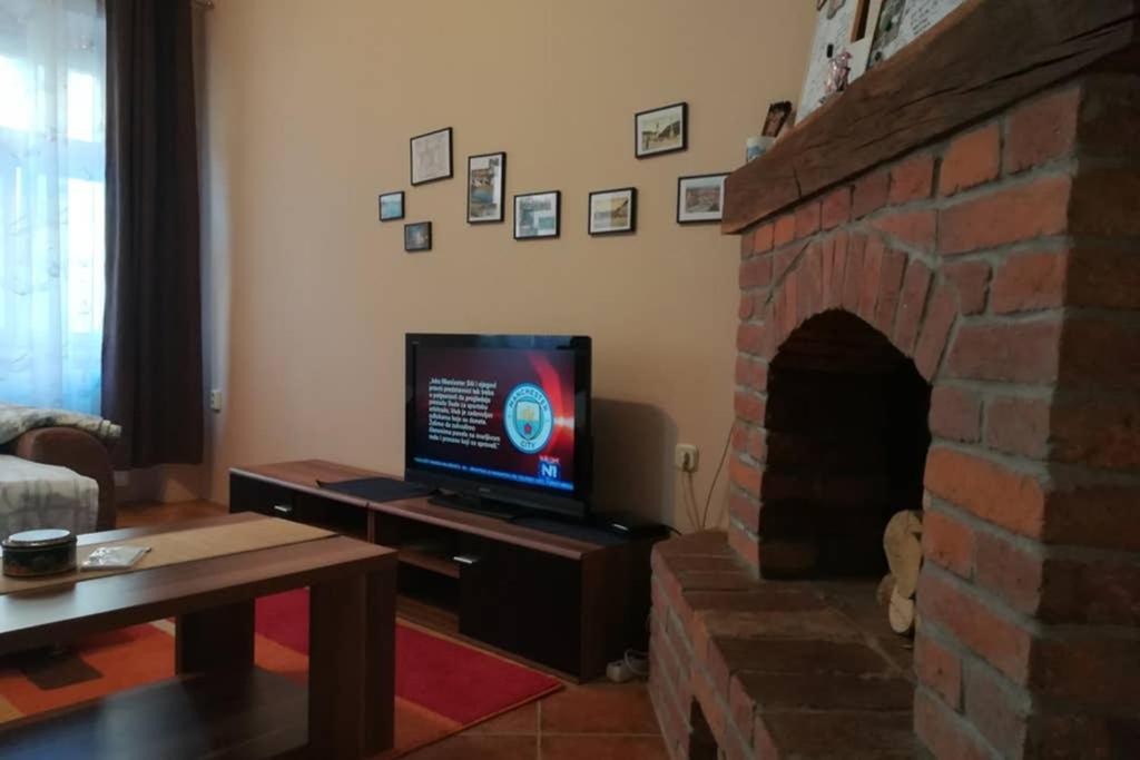 Karlovacka Zvijezda Apartment Bagian luar foto